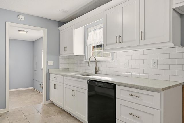 9061 Daisy Dallas Road, Soddy Daisy, TN 37379