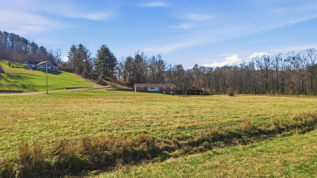 9061 Daisy Dallas Road, Soddy Daisy, TN 37379