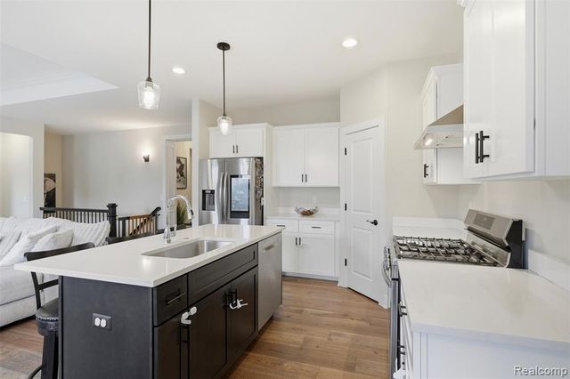 15365 Eton Pointe Drive, Clinton Township, MI 48035