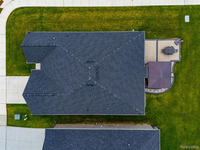 15365 Eton Pointe Drive, Clinton Township, MI 48035