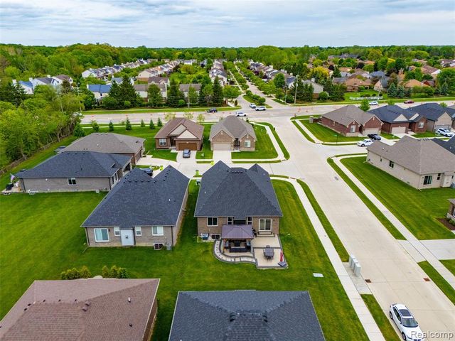 15365 Eton Pointe Drive, Clinton Township, MI 48035