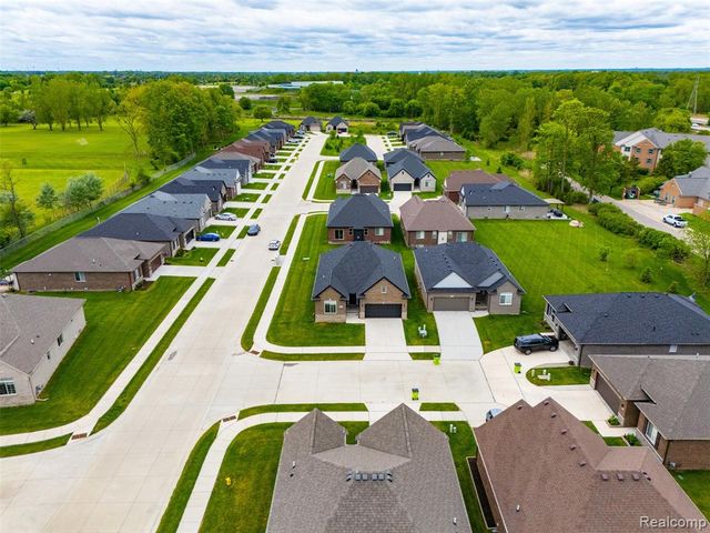 15365 Eton Pointe Drive, Clinton Township, MI 48035