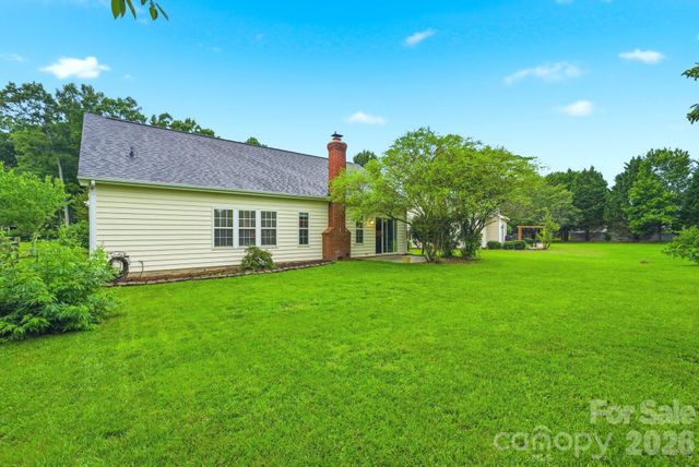 12126 Wild Garden Court, Charlotte, NC 28269