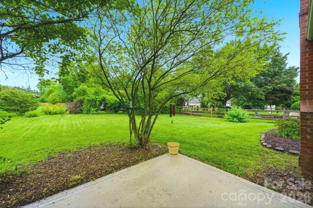 12126 Wild Garden Court, Charlotte, NC 28269