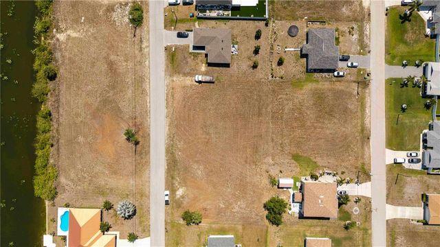 212 NE 25TH STREET, Cape Coral, FL 33909