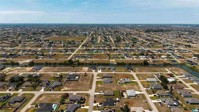 212 NE 25TH STREET, Cape Coral, FL 33909