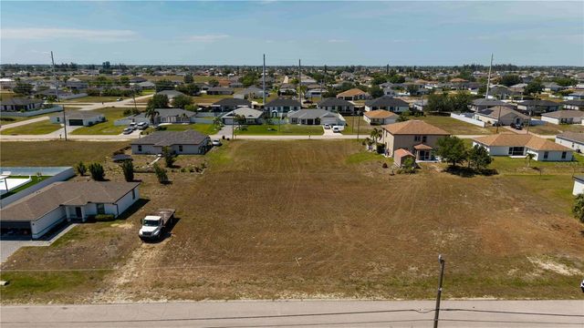 212 NE 25TH STREET, Cape Coral, FL 33909