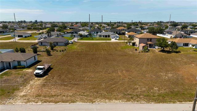 212 NE 25TH STREET, Cape Coral, FL 33909
