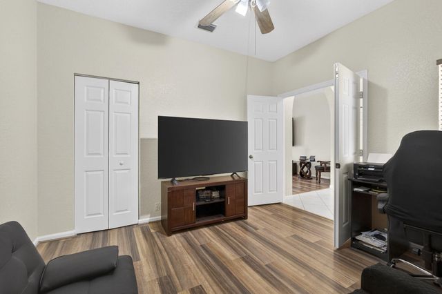 8600 Pine Cay, West Palm Beach, FL 33411