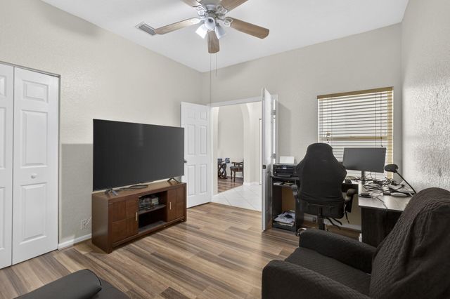 8600 Pine Cay, West Palm Beach, FL 33411