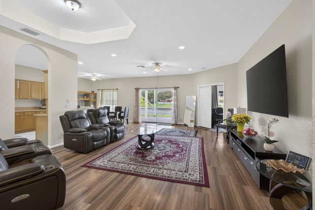 8600 Pine Cay, West Palm Beach, FL 33411