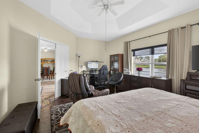 8600 Pine Cay, West Palm Beach, FL 33411