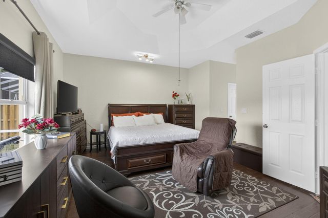 8600 Pine Cay, West Palm Beach, FL 33411