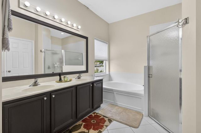 8600 Pine Cay, West Palm Beach, FL 33411