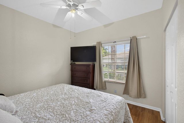 8600 Pine Cay, West Palm Beach, FL 33411