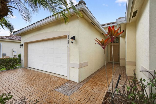 8600 Pine Cay, West Palm Beach, FL 33411