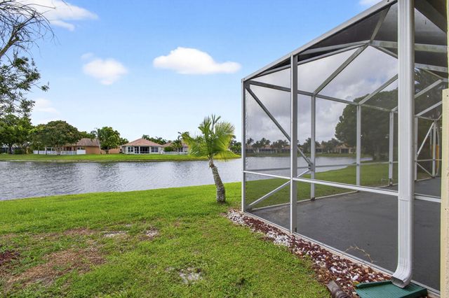 8600 Pine Cay, West Palm Beach, FL 33411