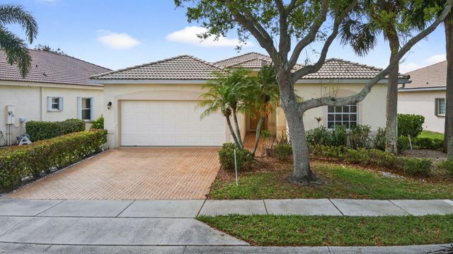 8600 Pine Cay, West Palm Beach, FL 33411