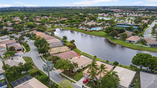 8600 Pine Cay, West Palm Beach, FL 33411