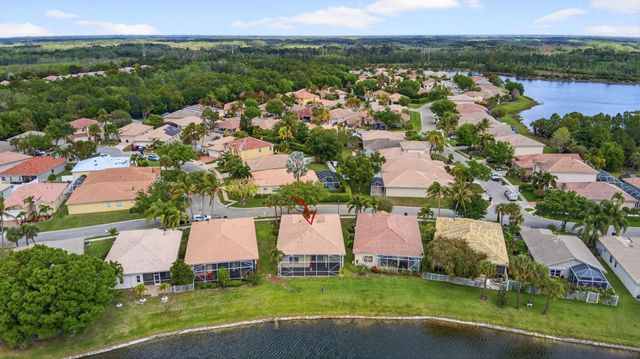 8600 Pine Cay, West Palm Beach, FL 33411