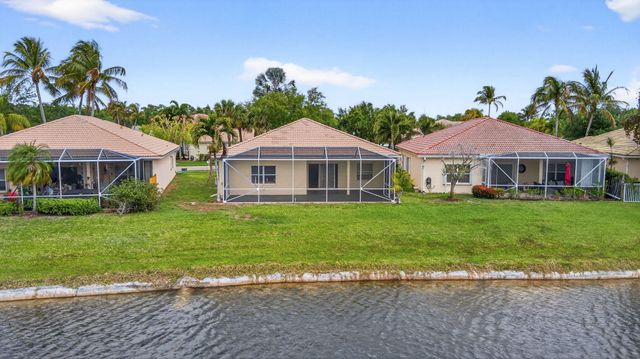 8600 Pine Cay, West Palm Beach, FL 33411