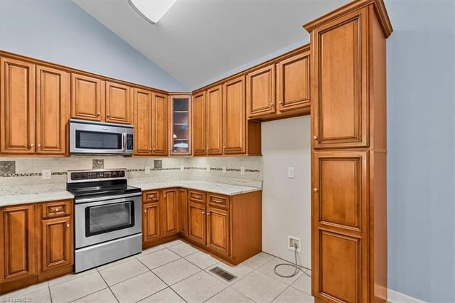 2668 Mountain Oak View Drive, Asheboro, NC 27205