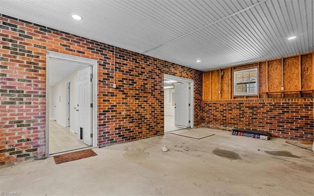 2668 Mountain Oak View Drive, Asheboro, NC 27205