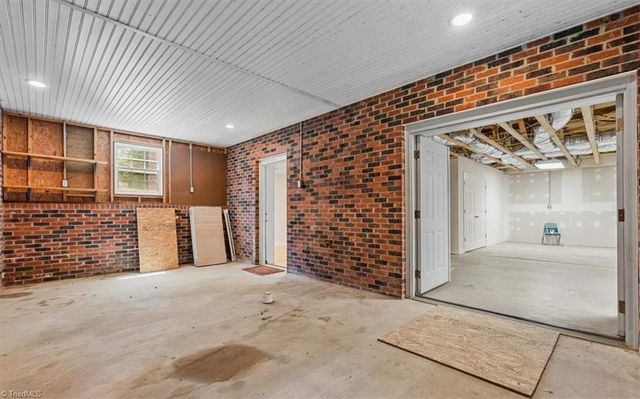 2668 Mountain Oak View Drive, Asheboro, NC 27205