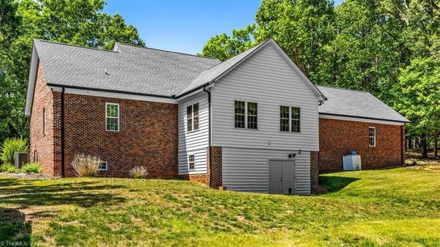 2668 Mountain Oak View Drive, Asheboro, NC 27205