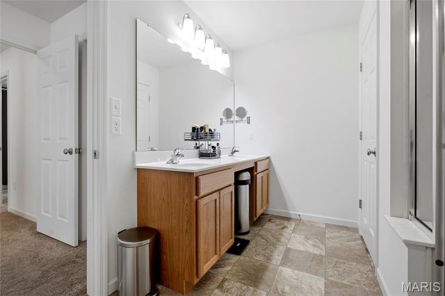 17066 Cambury Lane, Wildwood, MO 63040