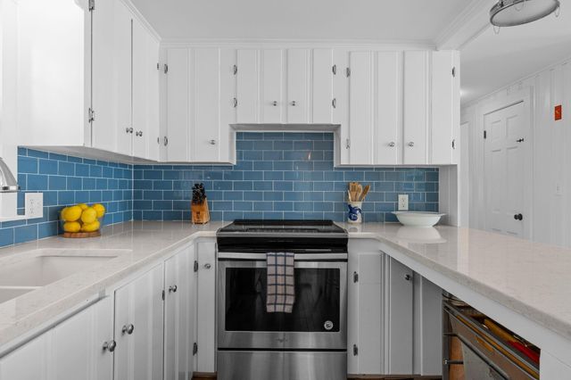 200 Hardings Beach Road, Chatham, MA 02633
