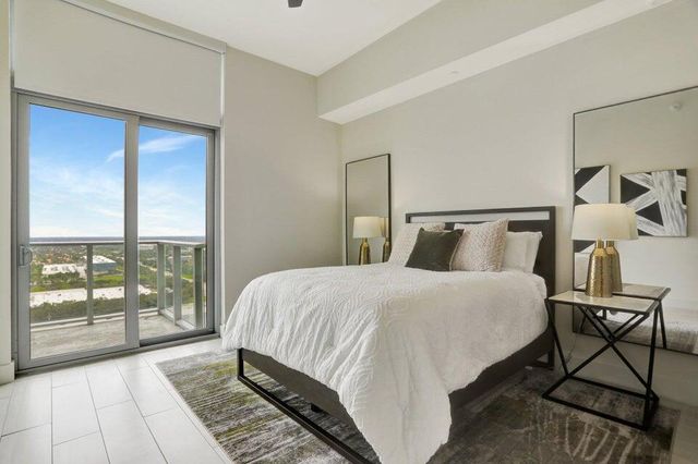 2000 METROPICA Way 2607, Sunrise, FL 33323