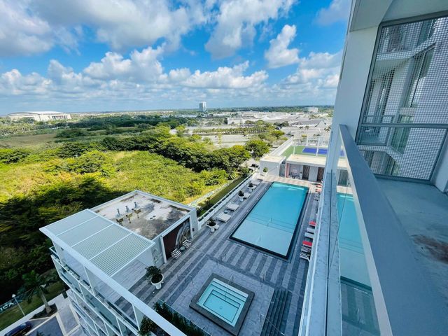2000 METROPICA Way 2607, Sunrise, FL 33323
