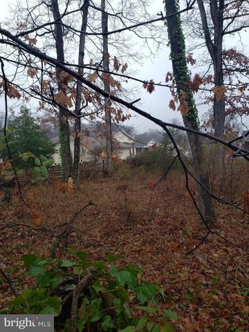 JOHN AVE, Baltimore, MD 21221