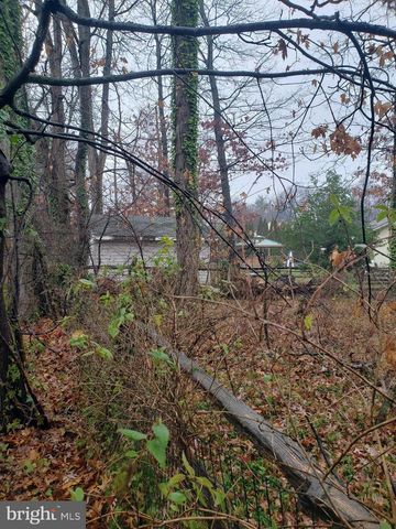 JOHN AVE, Baltimore, MD 21221