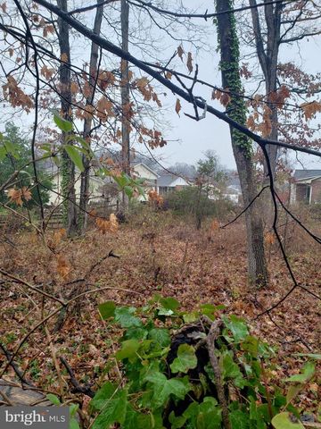 JOHN AVE, Baltimore, MD 21221