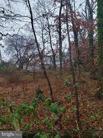 JOHN AVE, Baltimore, MD 21221