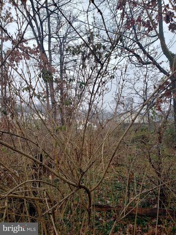 JOHN AVE, Baltimore, MD 21221