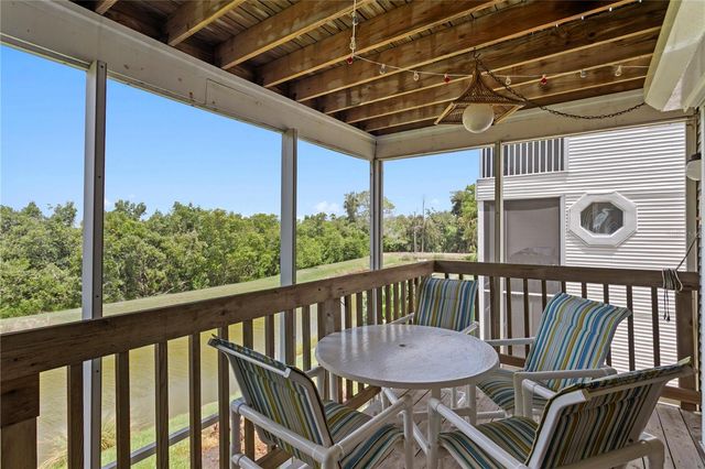 9564 TARA CAY COURT, Seminole, FL 33776