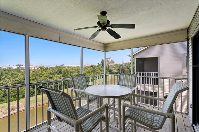 9564 TARA CAY COURT, Seminole, FL 33776