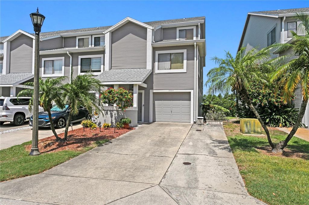 9564 TARA CAY COURT, Seminole, FL 33776