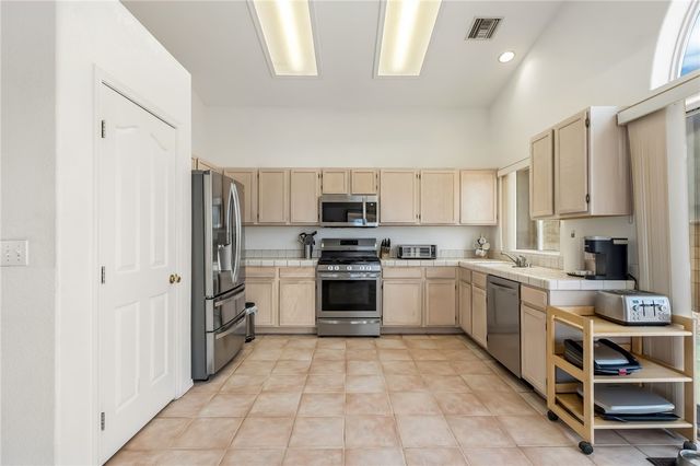 2290 Shadow Canyon Drive, Bullhead City, AZ 86442