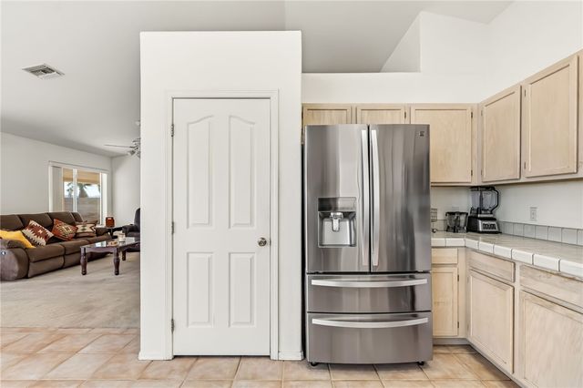 2290 Shadow Canyon Drive, Bullhead City, AZ 86442