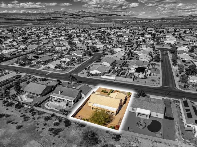 2290 Shadow Canyon Drive, Bullhead City, AZ 86442
