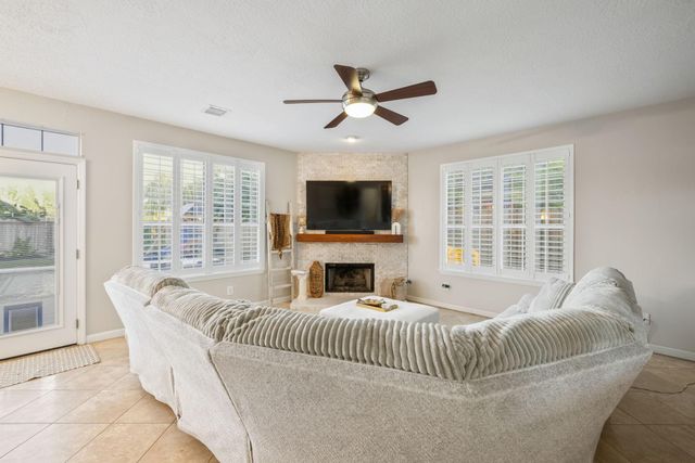 236 Sunset Ridge Drive, League City, TX 77573