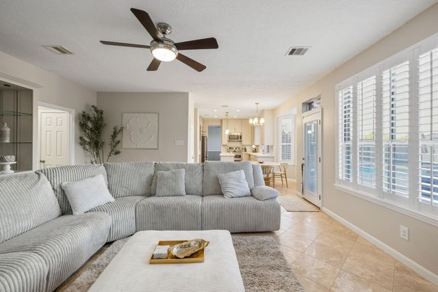 236 Sunset Ridge Drive, League City, TX 77573