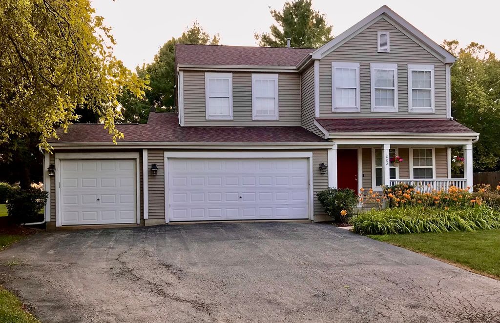 1802 Thornapple Way, Aurora, IL 60504