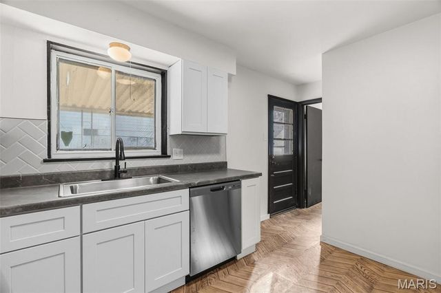 5544 Sapphire Avenue, St Louis, MO 63136