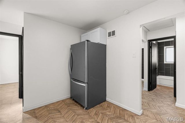 5544 Sapphire Avenue, St Louis, MO 63136