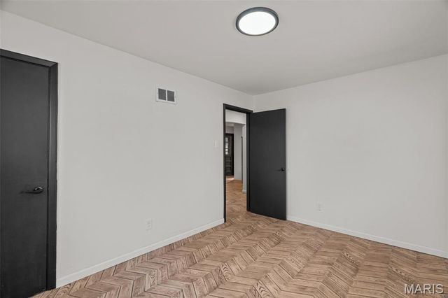 5544 Sapphire Avenue, St Louis, MO 63136